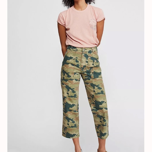 We The Free Free People Remy Camo High Waisted Wide Leg Jeans - Picture 2 of 16